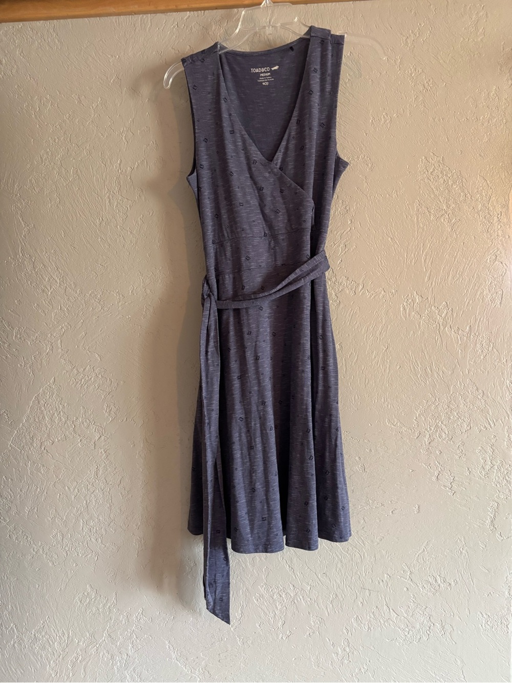 Toad&Co Sleeveless Wrap Midi Dress in Heather Charcoal